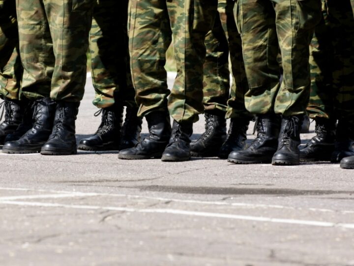 Chorzowscy policjanci uczestniczą w symulacji ataku na Wojskowe Centrum Rekrutacji