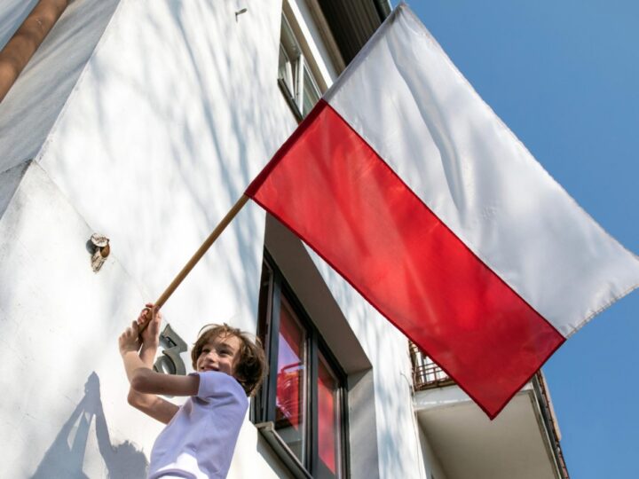 Celebracja Narodowego Święta Niepodległości w "Kotle Czarownic" – Zaproszenie na Wojewódzkie Uroczystości