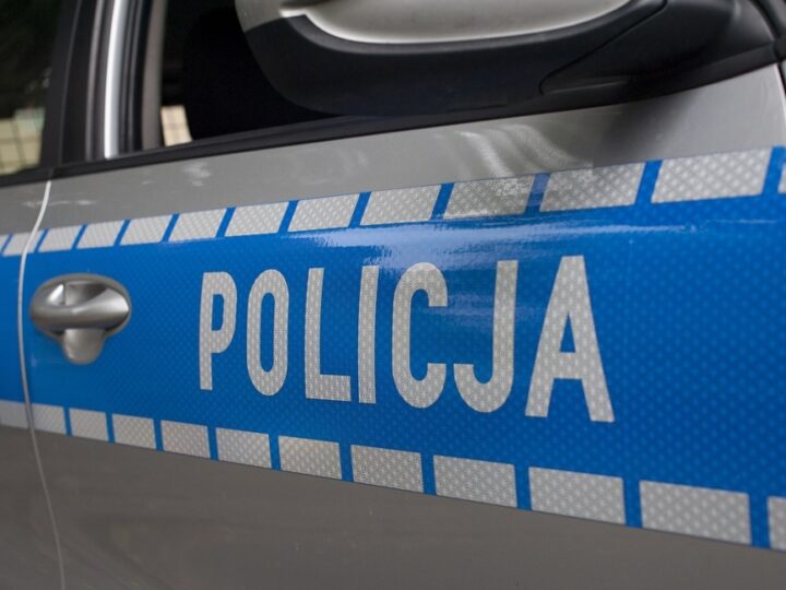 Najnowszy hybrydowy radiowóz Suzuki S-Cross dołącza do floty Komendy Miejskiej Policji w Chorzowie