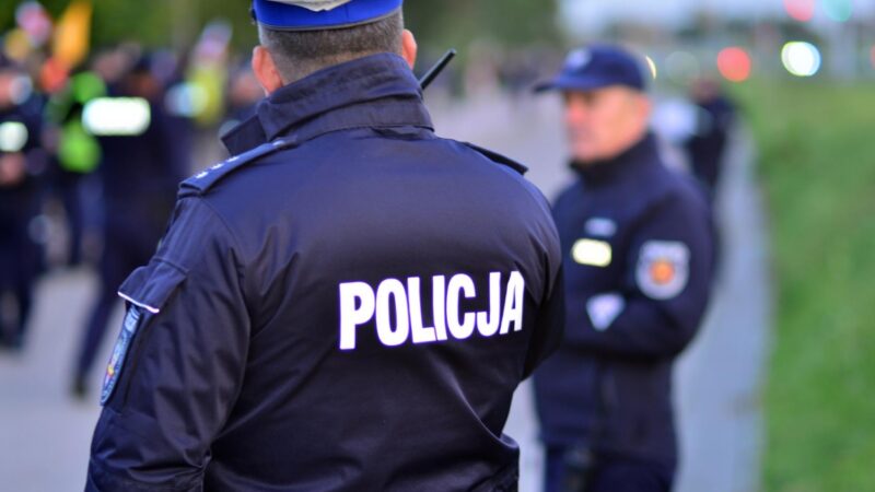 Dzielny policjant z Chorzowa na urlopie nie zwalnia tempa w niesieniu pomocy