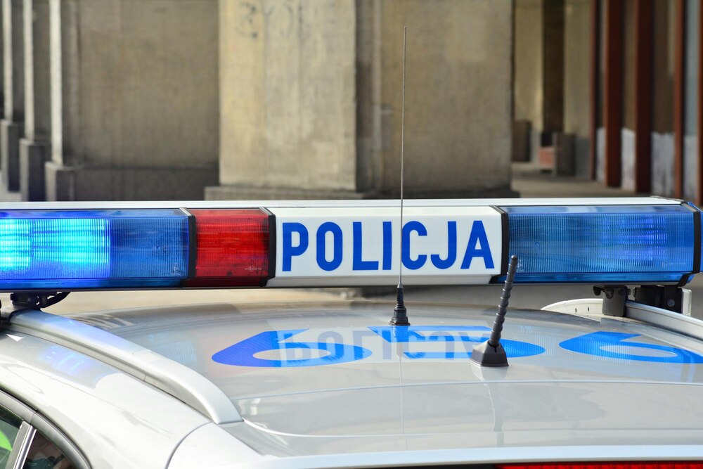 Chorzowscy kryminalni rozbili narkotykowy i zbrojny arsenał w jednym mieszkaniu
