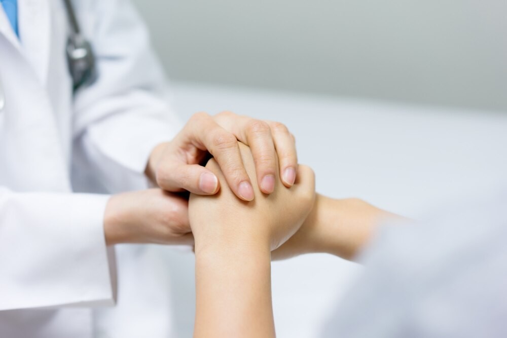 Labradory w chorzowskim szpitalu: jak psy terapeutyczne wspierają leczenie pacjentów