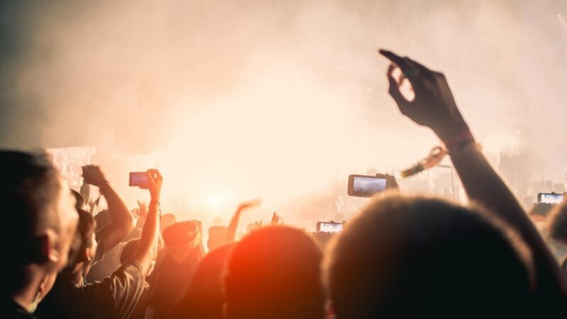 35-lecie Aleksandra Woźniaka: Koncert pełen gwiazd już 7 listopada!