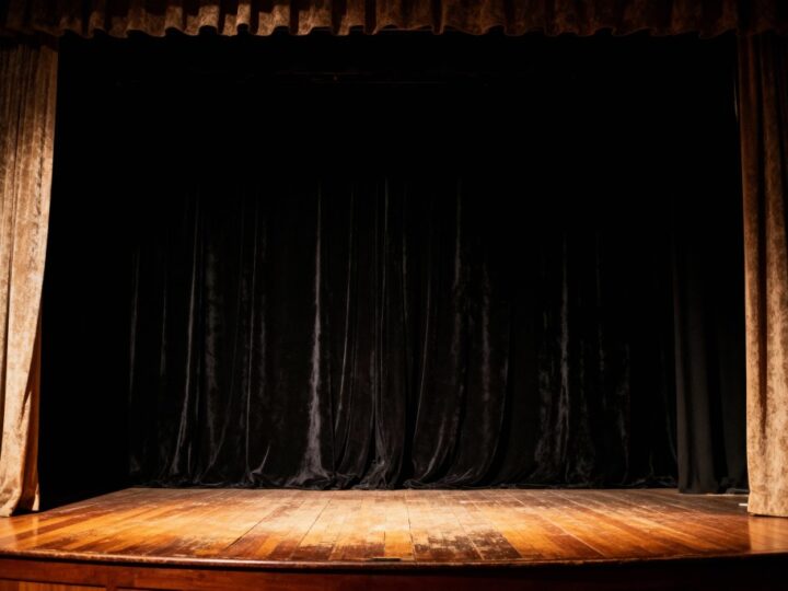 Mitologia ożywa w tańcu: spektakl „Orszak” Tendi Suivant w Chorzowie