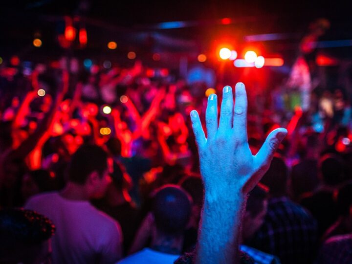 Ostatnia szansa na Andrzejki 2025 z Kolorowym Rock’n’Rollem!