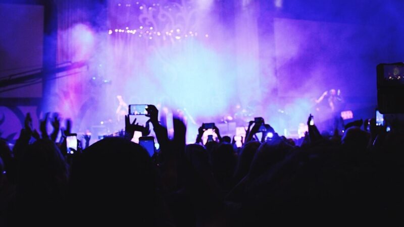 Andrzejki w Domu Kultury: Rock’n’rollowa impreza na dwa dni!