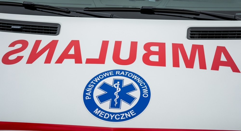 Policjant z Piekar Śląskich bohaterem: ratuje nieprzytomnego kierowcę po wypadku