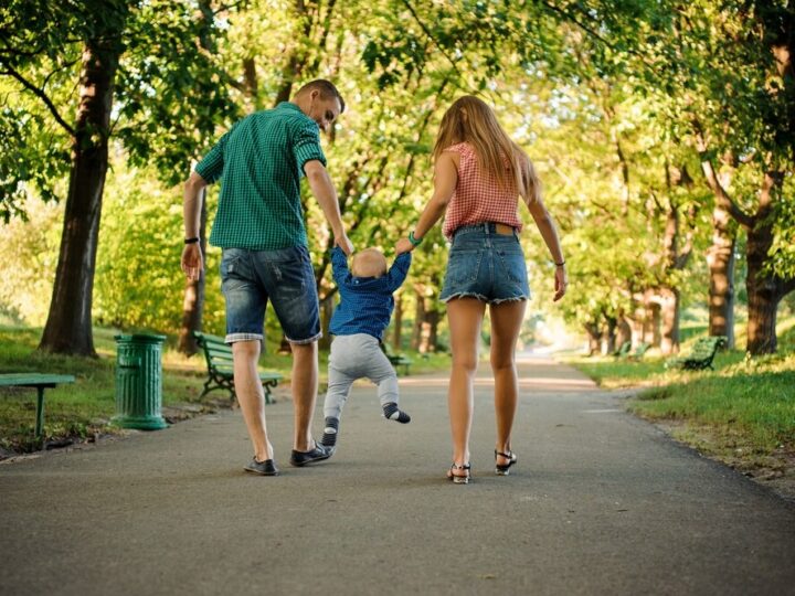 Kredki w Dniu Kredki: twórcza zabawa z dziećmi!