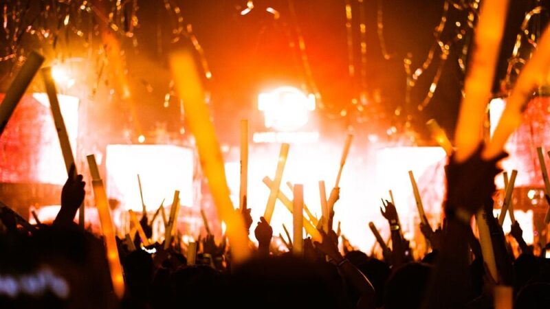 Maciej Maciejewski z energią na koncercie „Moja dusza brzmi jak gitara”!