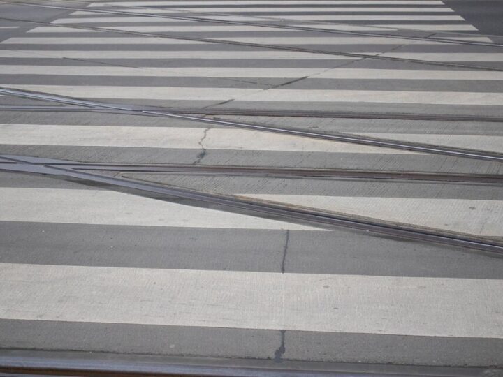 Wypadek na ul. Bytkowskiej: ruch wznowiony, kierowcy apelują o ostrożność