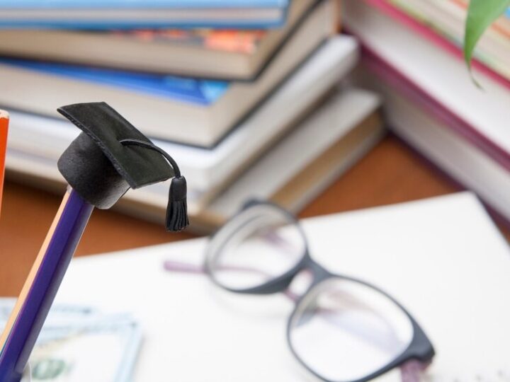 Mundurowy tramwaj Mikołaja edukuje o bezpieczeństwie w Chorzowie