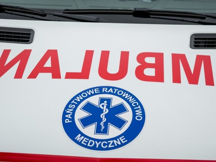 Policjanci z autostrady uratowali życie, transportując narząd do przeszczepu