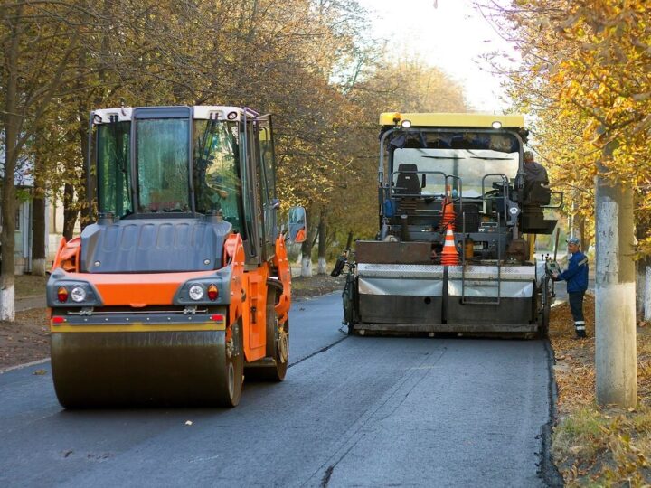 Nowy wiadukt na ul. Bagiennej zwiększa bezpieczeństwo i poprawia ruch kolejowy!