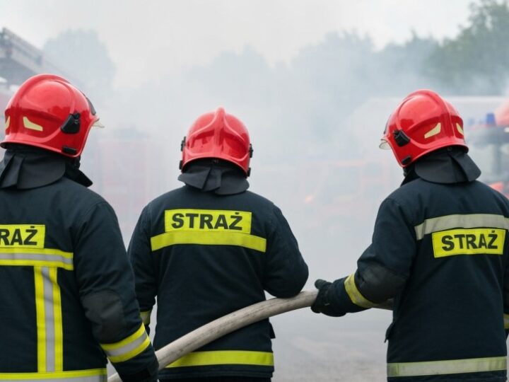 Pożar sadzy w kominie: służby interweniują w Piekarach Śląskich