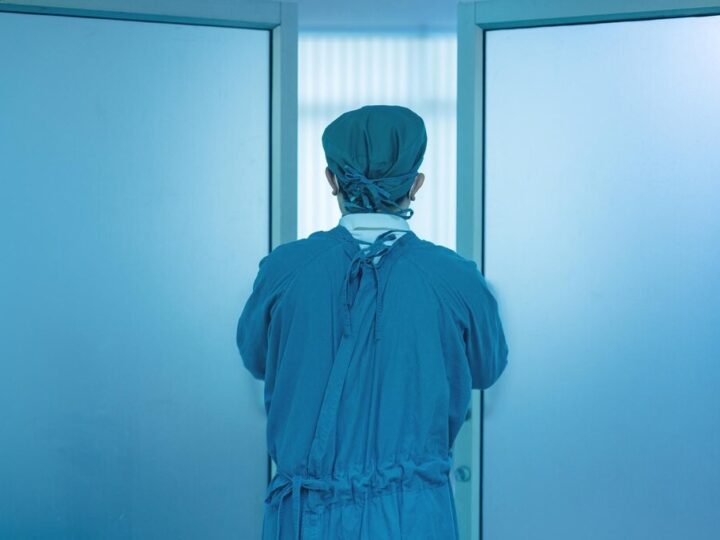 Katowiccy strażnicy miejscy uratowali mężczyznę z zawałem serca