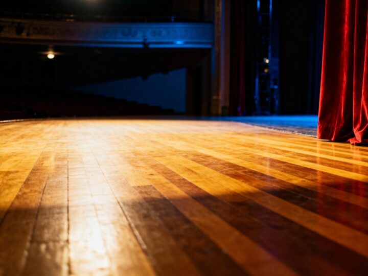 Teatr Korez w Piekarach Śląskich oczarowuje widzów spektaklem „Mianujom mie Hanka