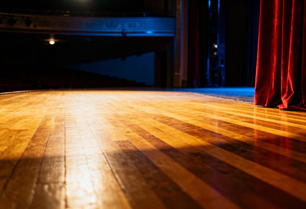 Teatr Korez w Piekarach Śląskich oczarowuje widzów spektaklem „Mianujom mie Hanka