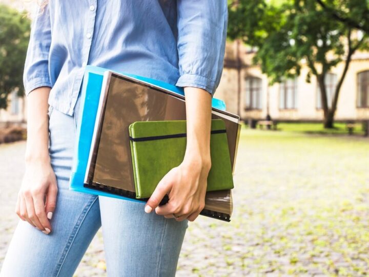 Tuwimowskie wiersze w Chorzowie: Uczniowie bawią się w bibliotece!