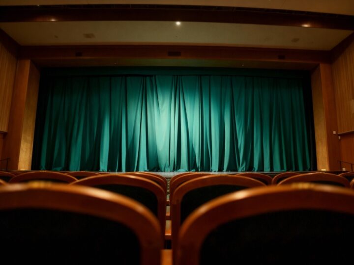 Teatr STEP na Jubileuszu: Niezapomniana podróż przez lata twórczości