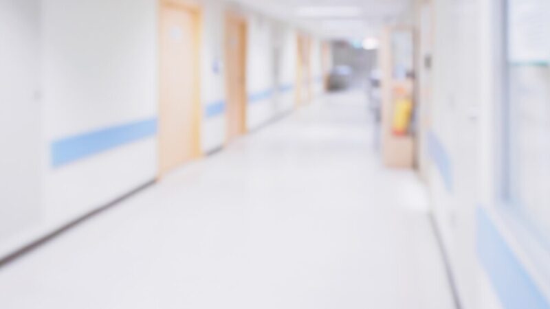 Dzielnicowi edukują dzieci o bezpieczeństwie zimowym w Chorzowie