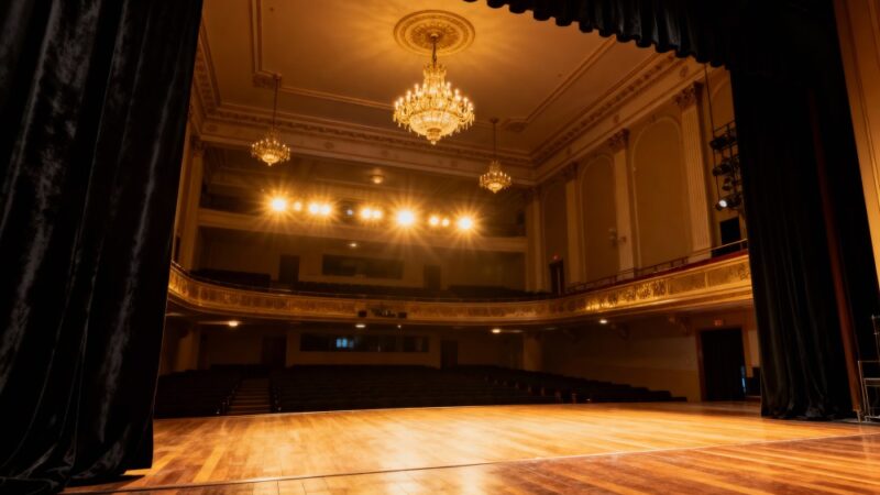 Weekendowe szaleństwo: odkryj komediowe tajemnice telewizji!