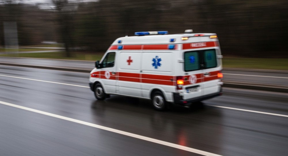 Policjanci ratują życie nieprzytomnemu agresywnemu mężczyźnie w Sosnowcu