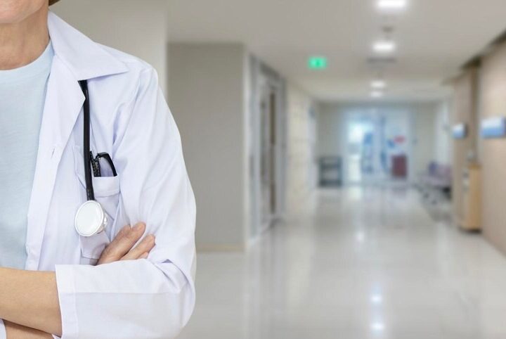 Policjanci w Domu Pomocy Społecznej: Edukacja dla bezpieczeństwa mieszkańców