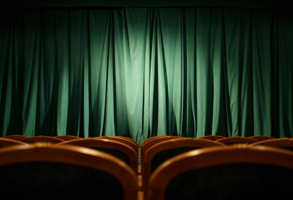 Rodzinny spektakl „BLEEE…” – odkryj piękno i humor w jednym!