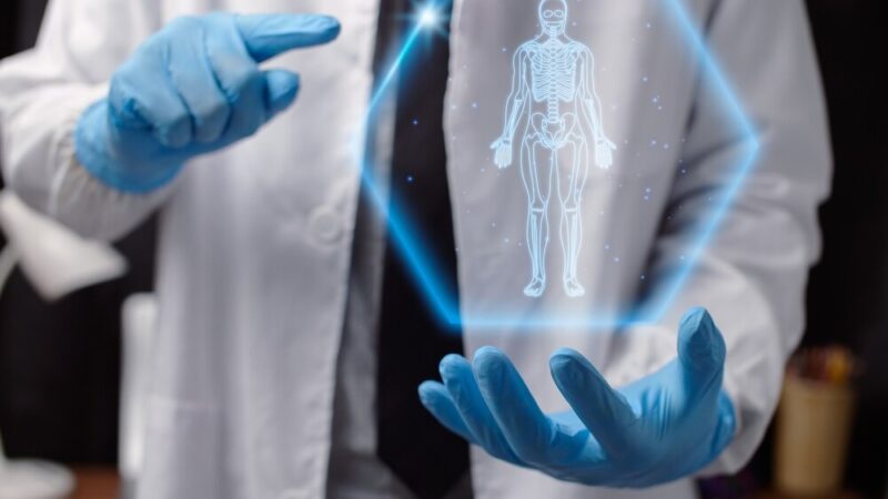 Bezpieczeństwo Seniorów w Domu: Kluczowe Wskazówki i Debata Społeczna”