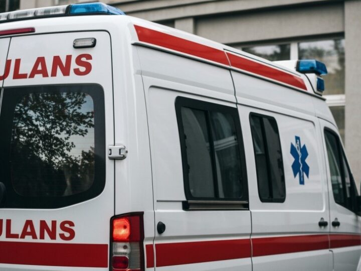 Bytomianin atakuje ratowników medycznych w karetce po interwencji na poboczu