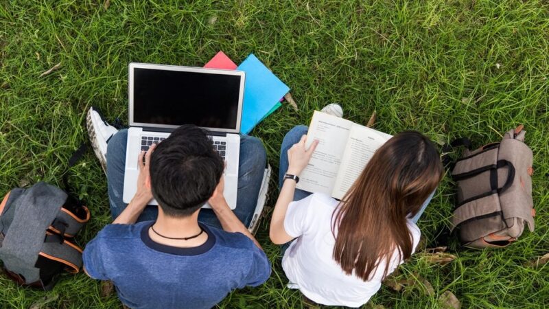 Nowoczesne boiska i miasteczko ruchu drogowego przy SP nr 62 w Katowicach!