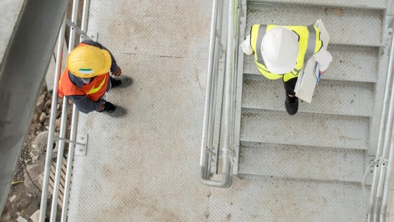 Nowe lokale w Bytomiu: lokatorzy odbierają klucze po remoncie kamienicy