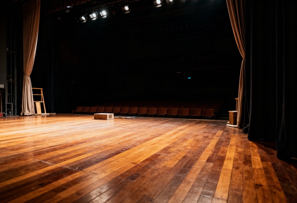 Odkryj światło emocji w musicalu ĆMA!