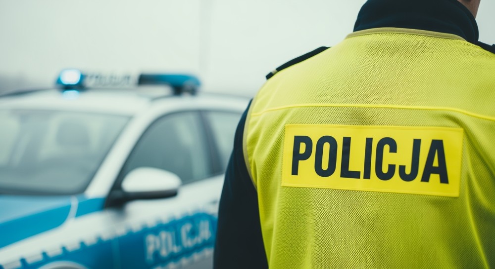 Róże dla trzeźwych kierowców: Policja promuje odpowiedzialność w Dzień Trzeźwości