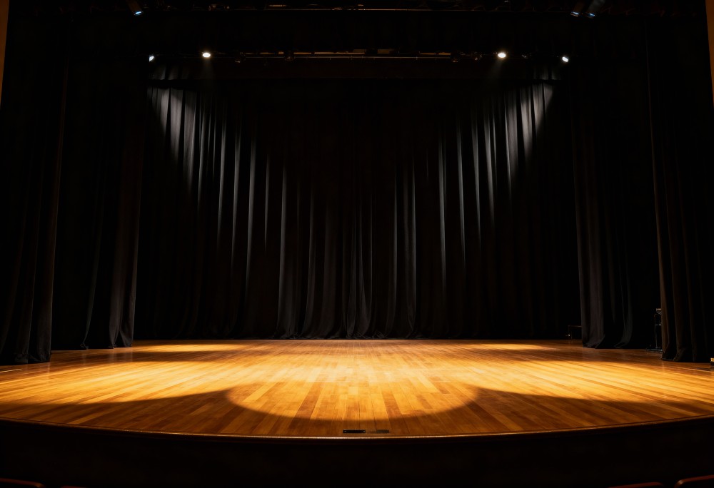 Odkryj absurd i śmiech w nowym spektaklu Lekkiego Teatru Przenośnego!