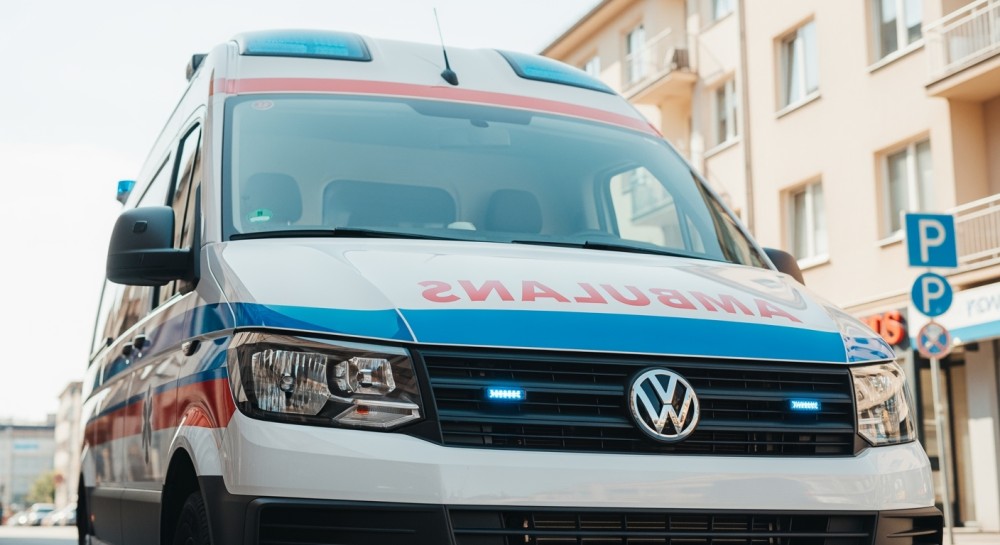 Mężczyzna odnaleziony w lesie pod Nakłem Śląskim – akcja ratunkowa zakończona sukcesem