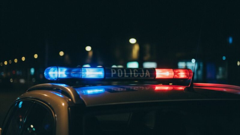 Złodziej złotej bransoletki o wartości 100 tysięcy złotych zatrzymany na lotnisku w Pyrzowicach
