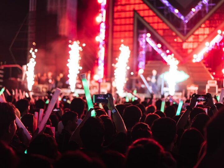 Bluesowy koncert Adama Szewczyka na Scenie pod Schodami!